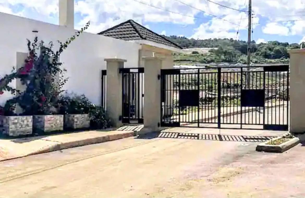 Wynters'Escape-Gated 1 Or 2 Bedroom W Puertosecobeach Access Discovery Bay Eksteriør bilde